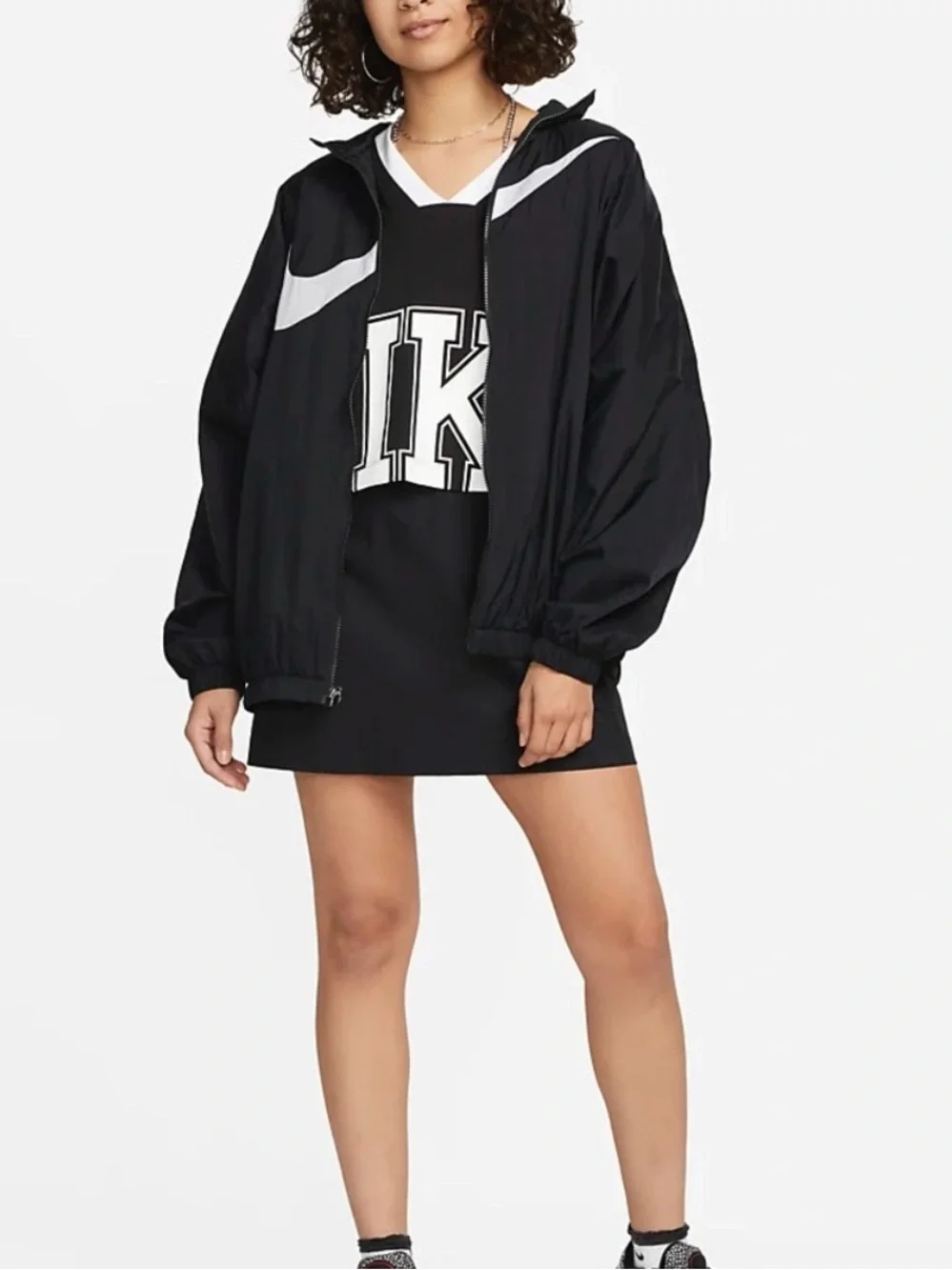 Nike Essential Windbreaker Jacket